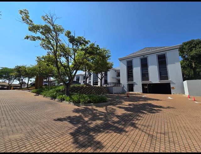 4,076M² OFFICE FOR SALE IN BRYANSTON